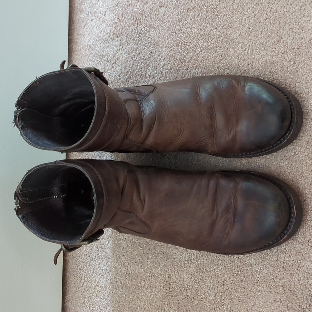 Frye Veronica Bootie Size 7.5 Brown